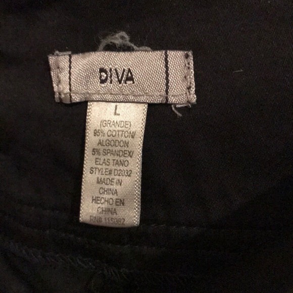 Bundle of 2!! Summer skirt/short. Black and beige. - Picture 4 of 8